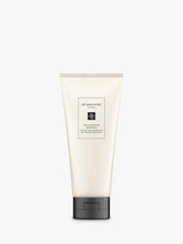 Jo Malone London English Pear & Freesia Exfoliating Shower Gel, 200ml - Sense42 Beauty and Health