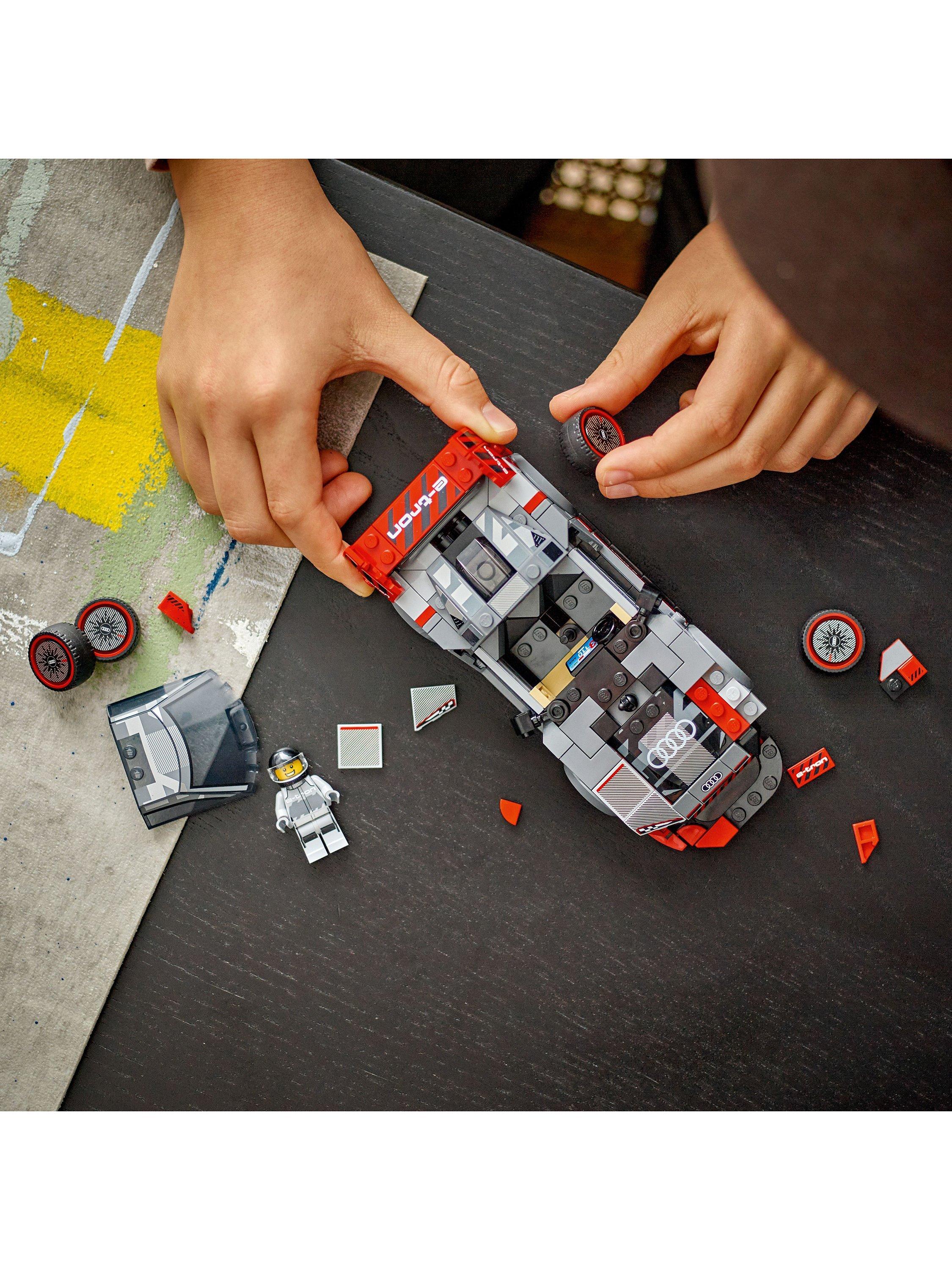 LEGO Speed Champions Audi S1 e-tron quattro Race Car 76921
