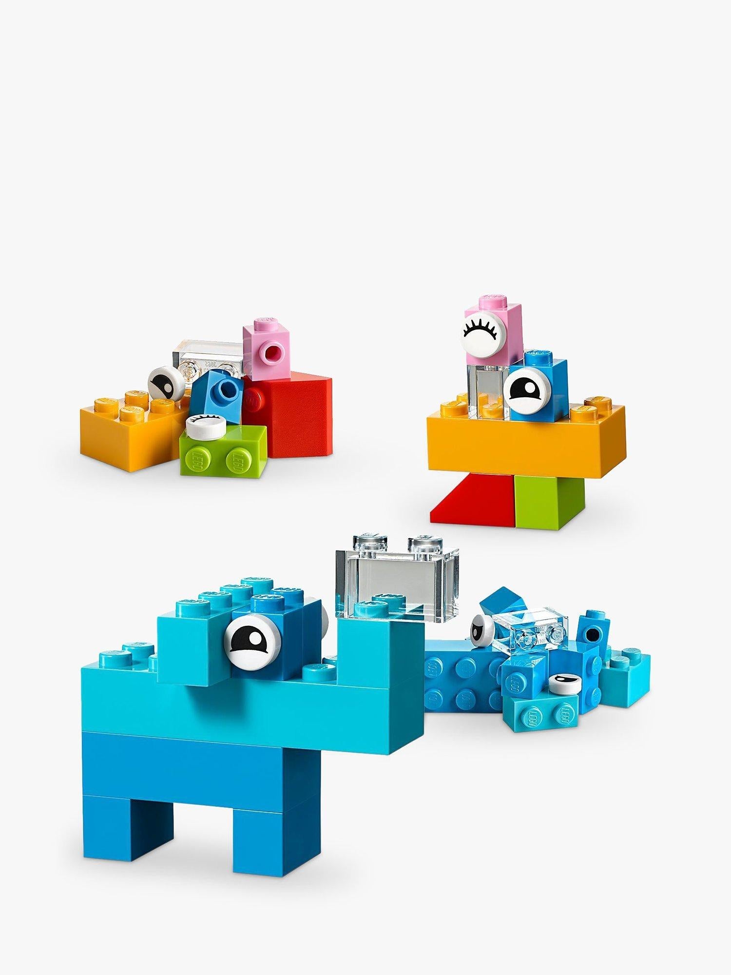 LEGO Classic 10713 Creative Suitcase