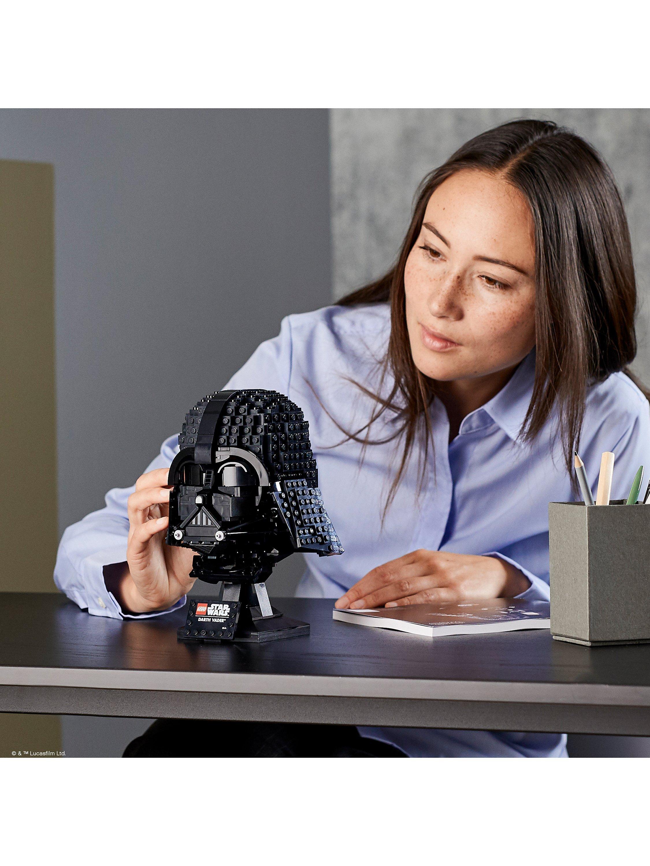 LEGO Star Wars 75304 Darth Vader Helmet