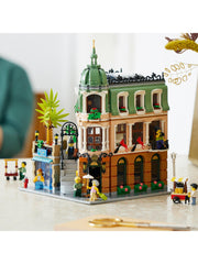 LEGO Icons 10297 Boutique Hotel