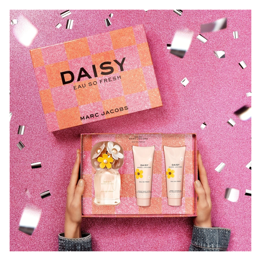 Marc Jacobs Daisy Eau So Fresh Eau de Toilette Spray 75ml Gift Set - Sense42 Beauty and Health